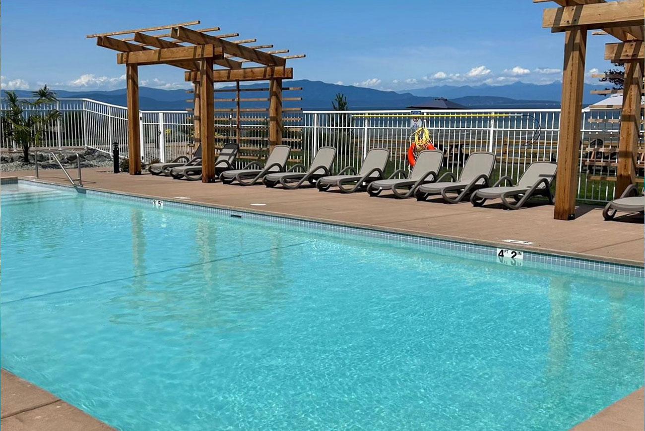 Bayside Oceanfront Resort Parksville Exteriör bild